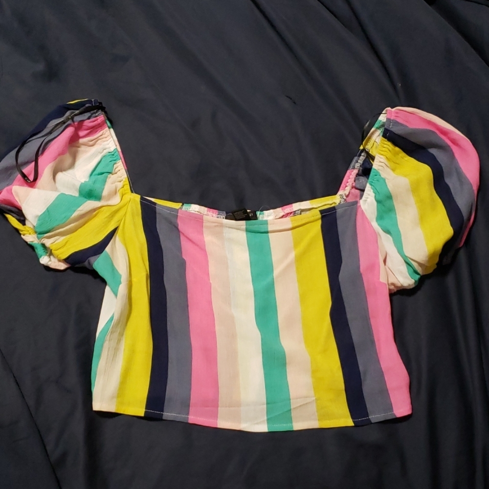 2 for $12 👛 Crop top